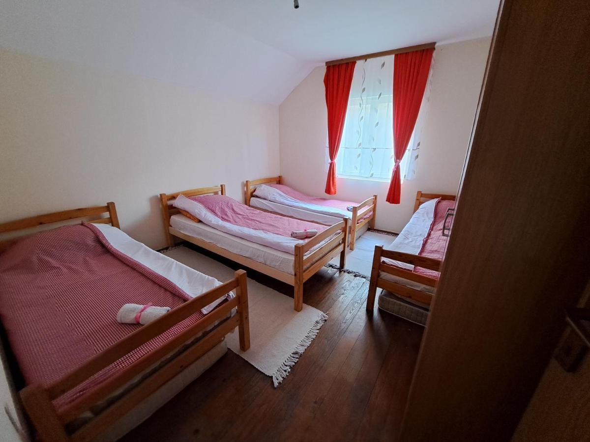 Turisticki Kompleks - Montana Tjentiste Bagian luar foto