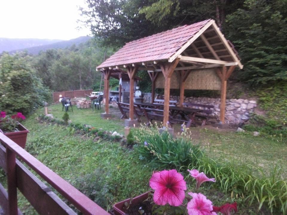 Turisticki Kompleks - Montana Tjentiste Bagian luar foto