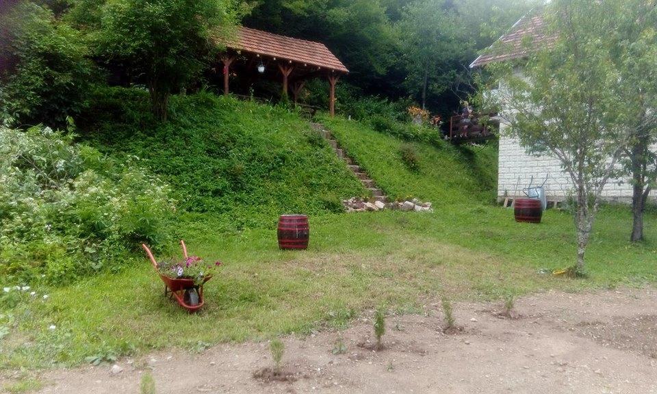 Turisticki Kompleks - Montana Tjentiste Bagian luar foto