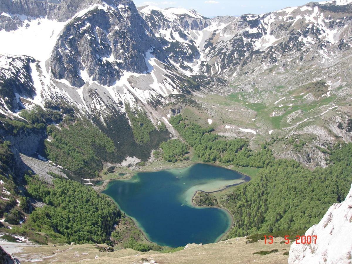 Turisticki Kompleks - Montana Tjentiste Bagian luar foto